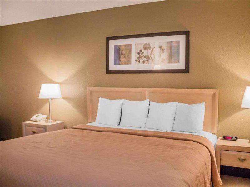 Quality Inn Порт Клинтон Экстерьер фото