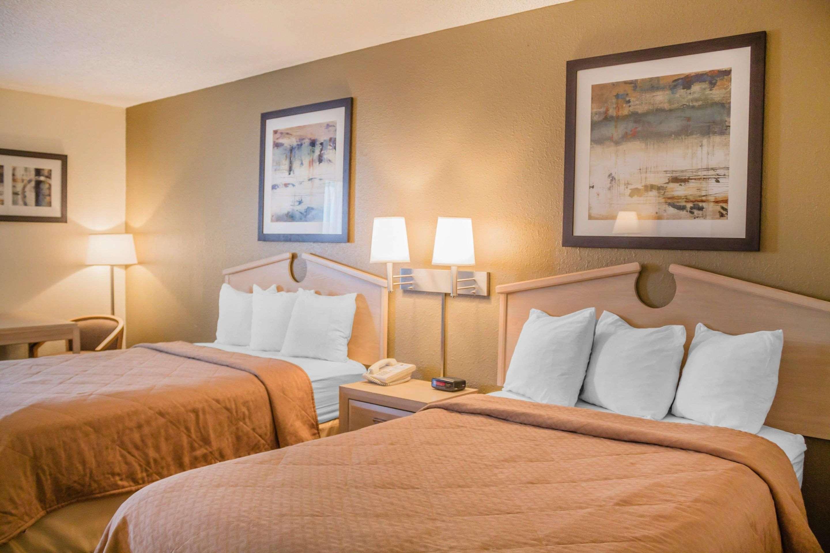 Quality Inn Порт Клинтон Экстерьер фото