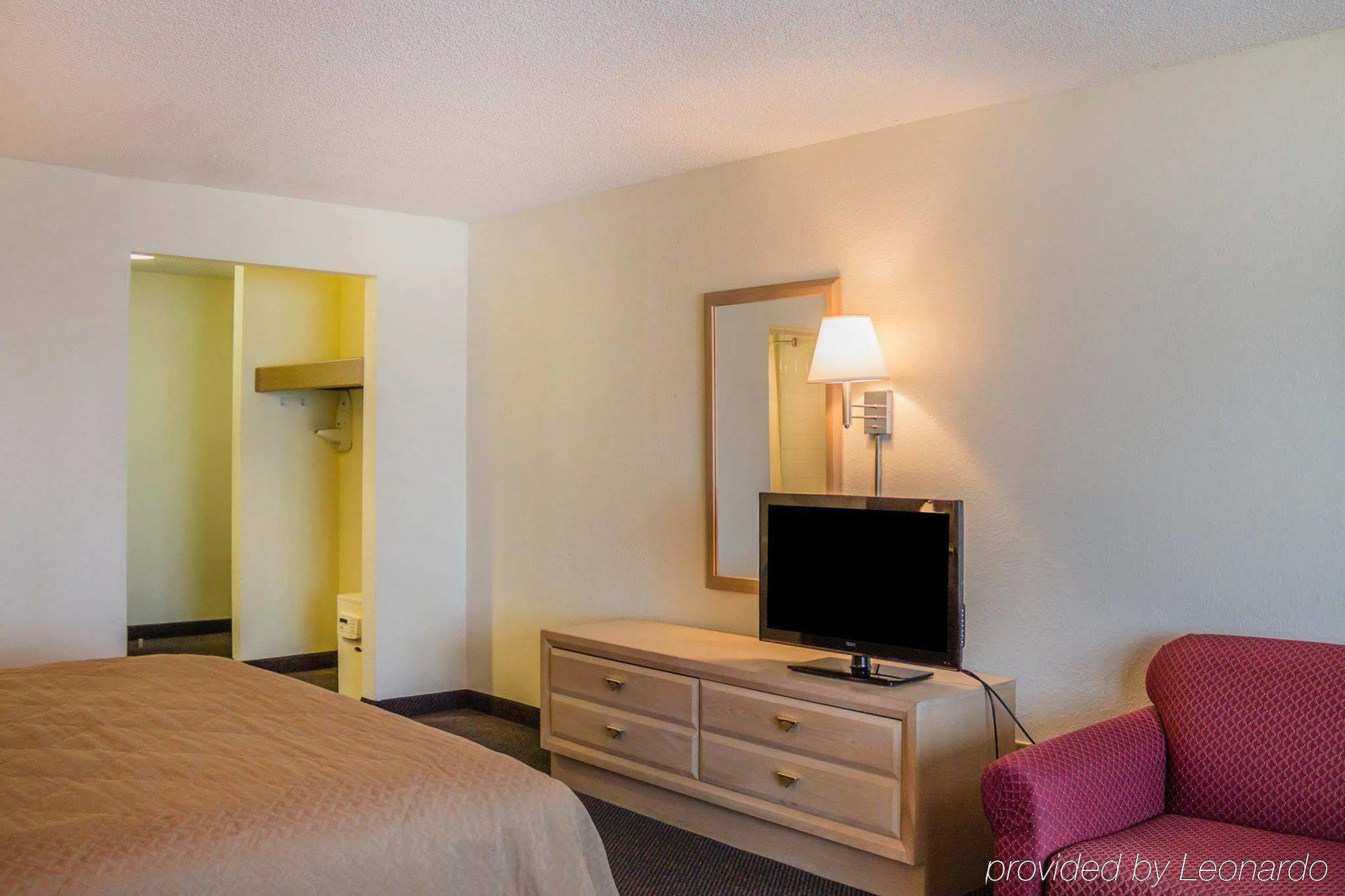 Quality Inn Порт Клинтон Экстерьер фото